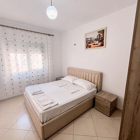 Gerald'S Central Apartments Vlore Luaran gambar
