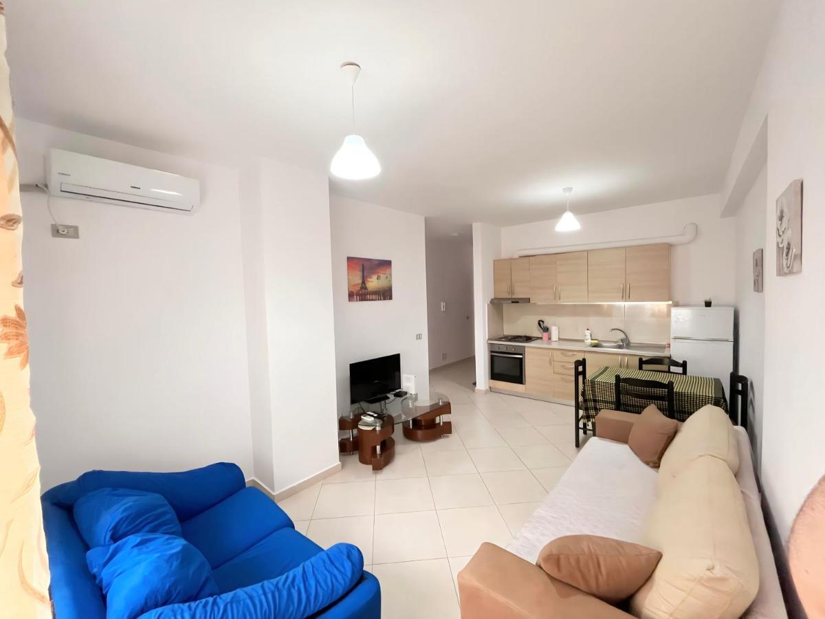 Gerald'S Central Apartments Vlore Luaran gambar