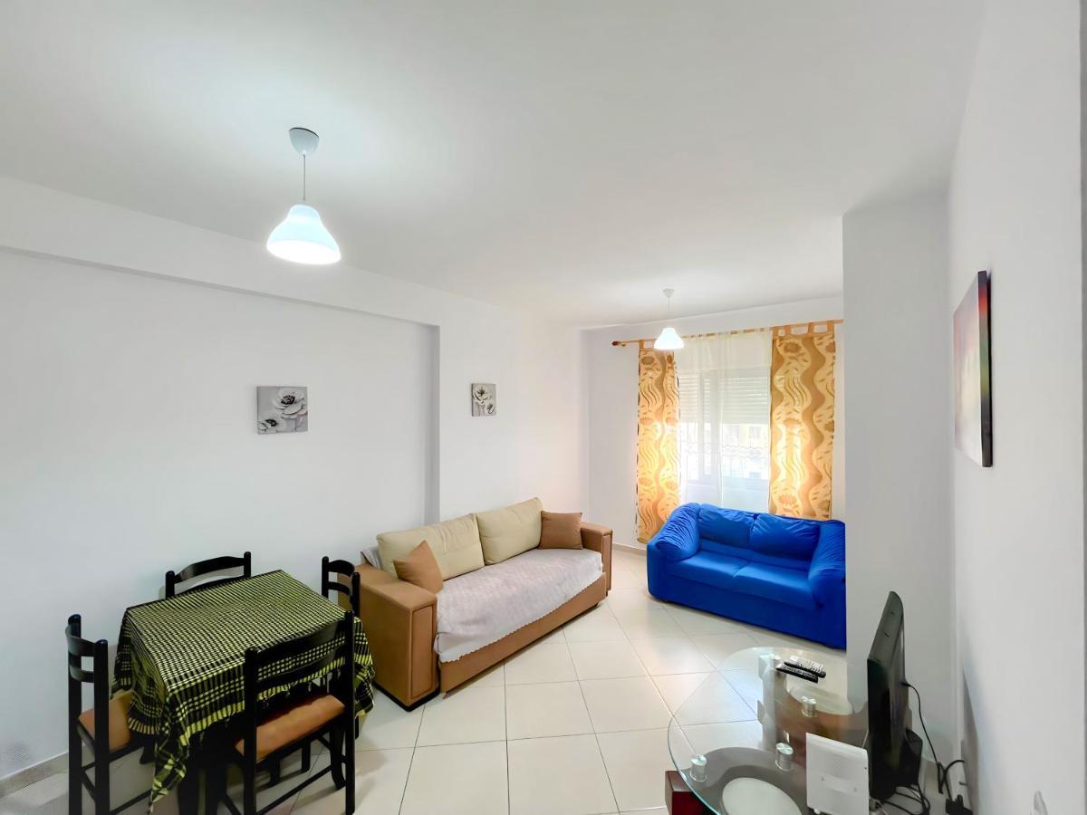 Gerald'S Central Apartments Vlore Luaran gambar