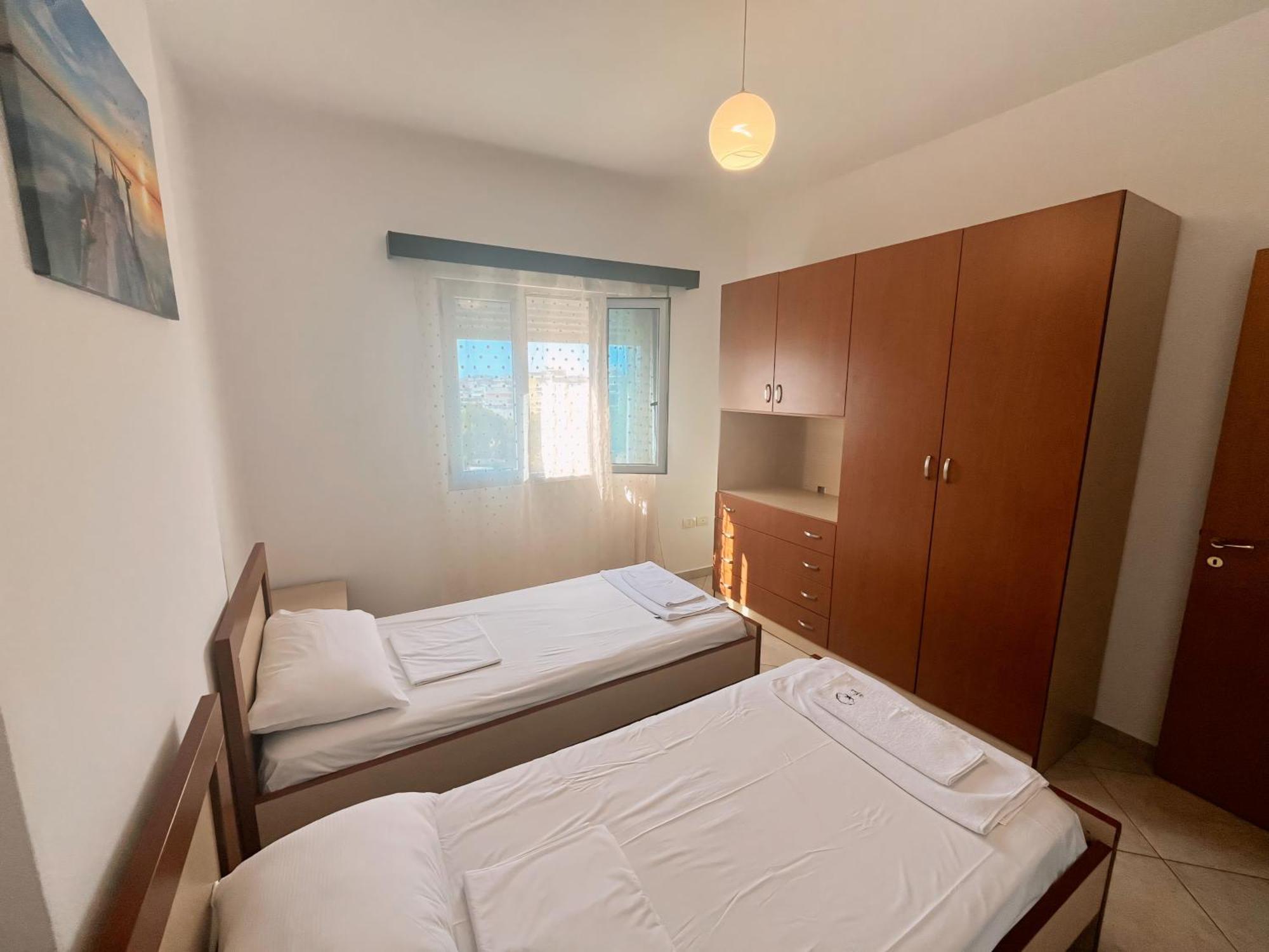 Gerald'S Central Apartments Vlore Luaran gambar